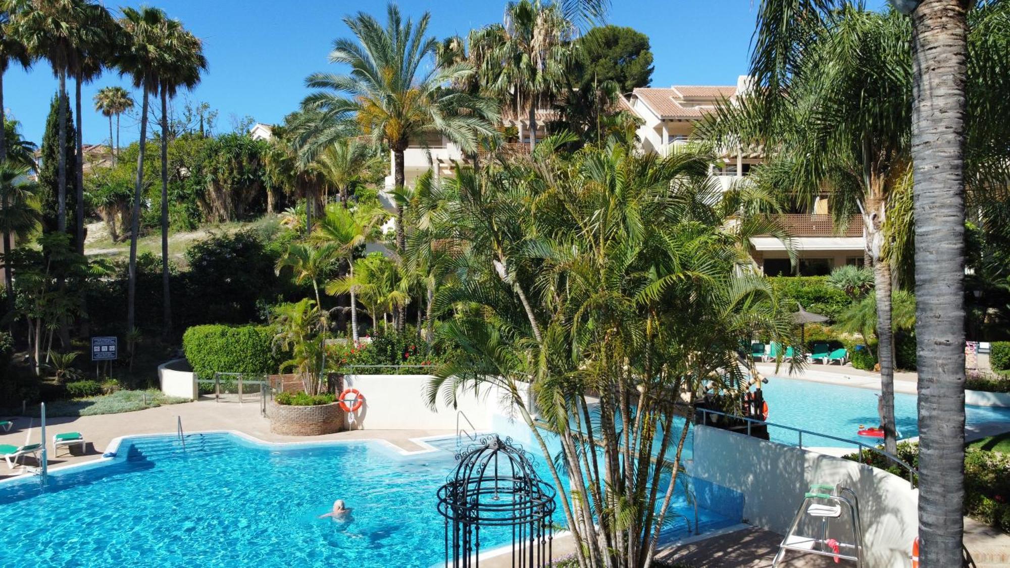 Golf Gardens Luxury Rio Real - Eaw Homes Apartemen Marbella